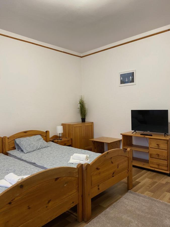 Global Apartmanhaz Vonyarcvashegy Bagian luar foto