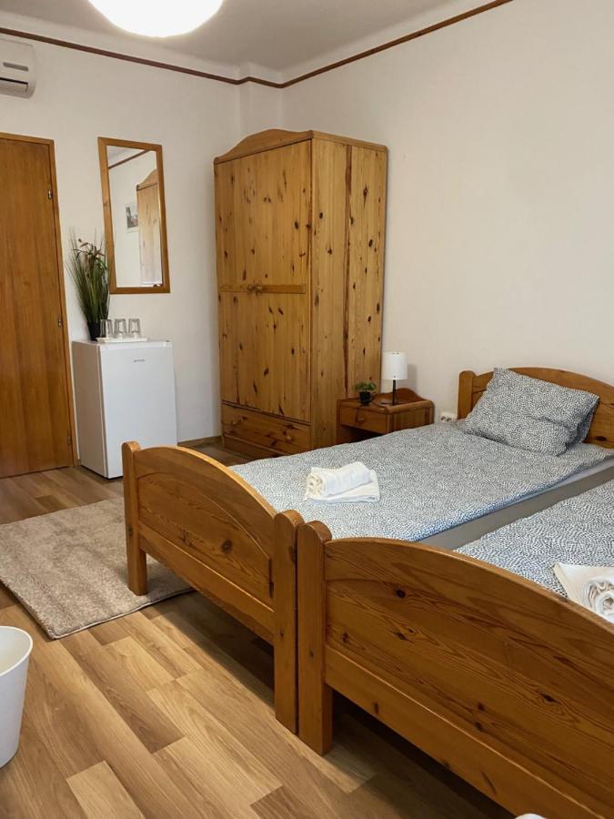 Global Apartmanhaz Vonyarcvashegy Bagian luar foto