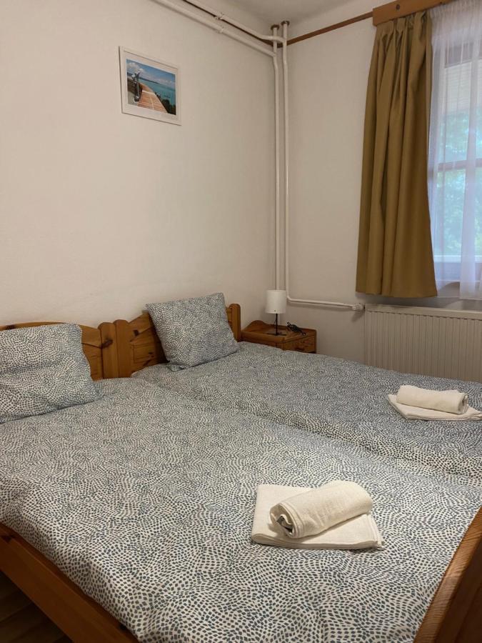 Global Apartmanhaz Vonyarcvashegy Bagian luar foto
