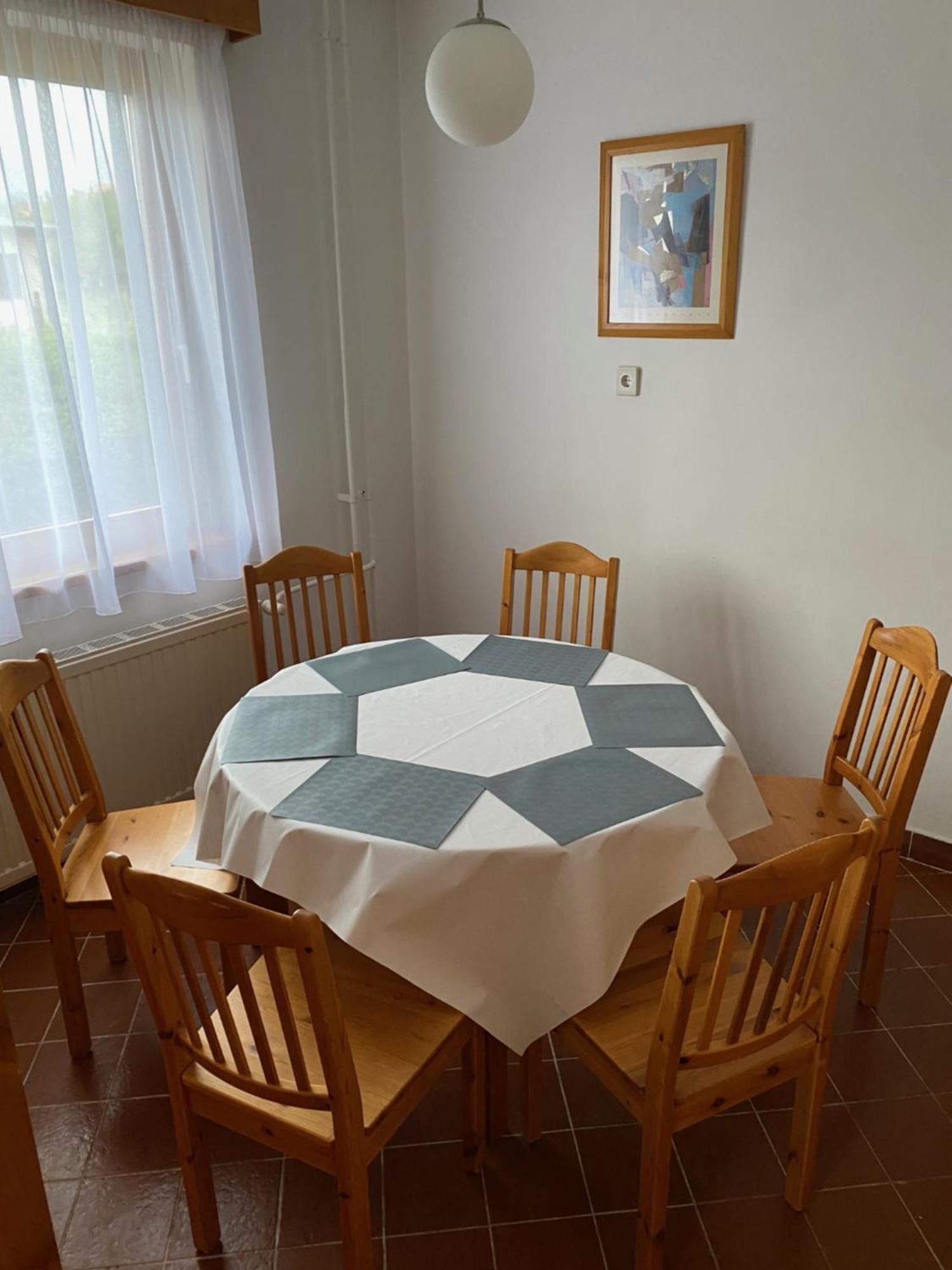 Global Apartmanhaz Vonyarcvashegy Bagian luar foto