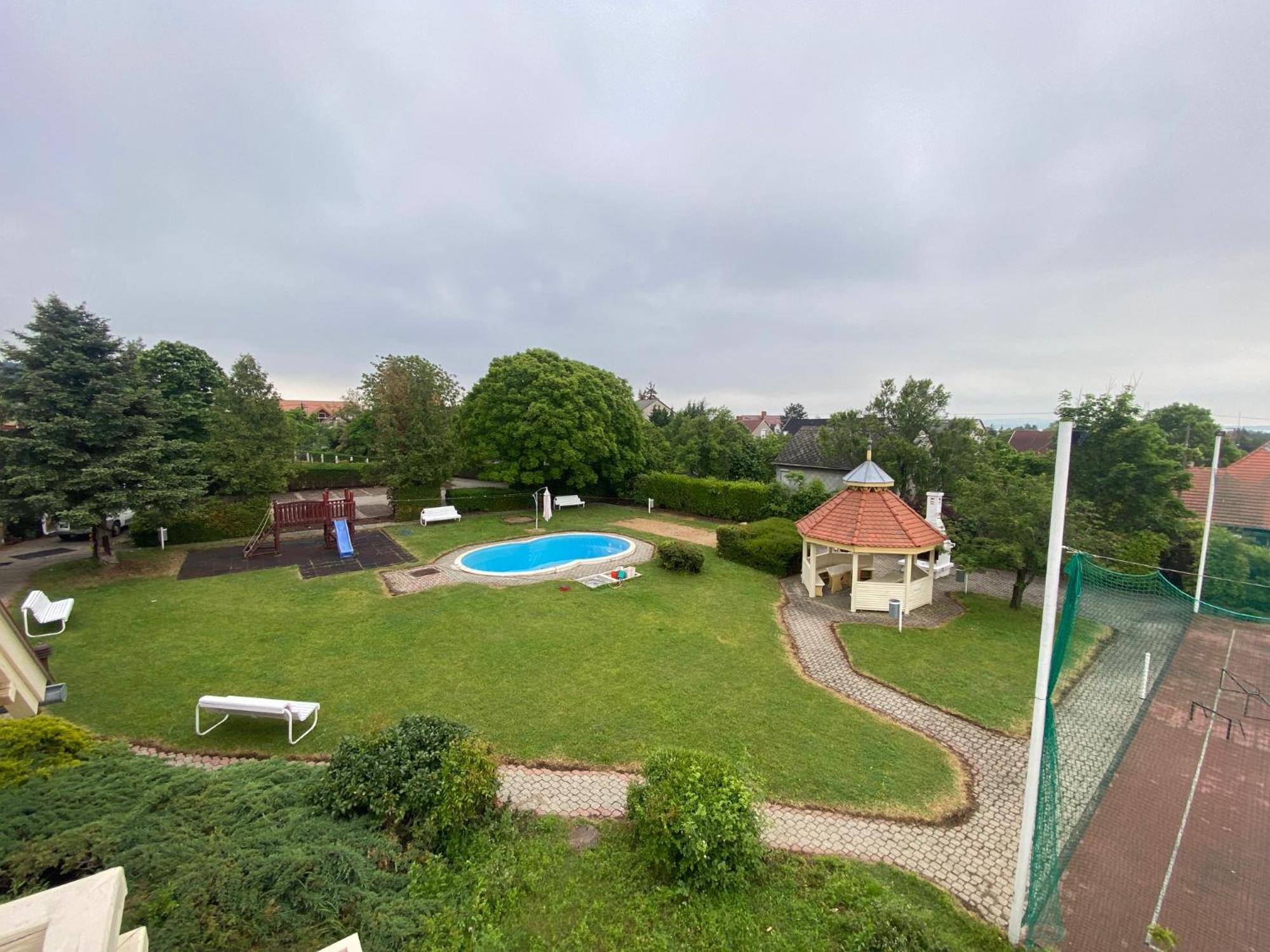 Global Apartmanhaz Vonyarcvashegy Bagian luar foto