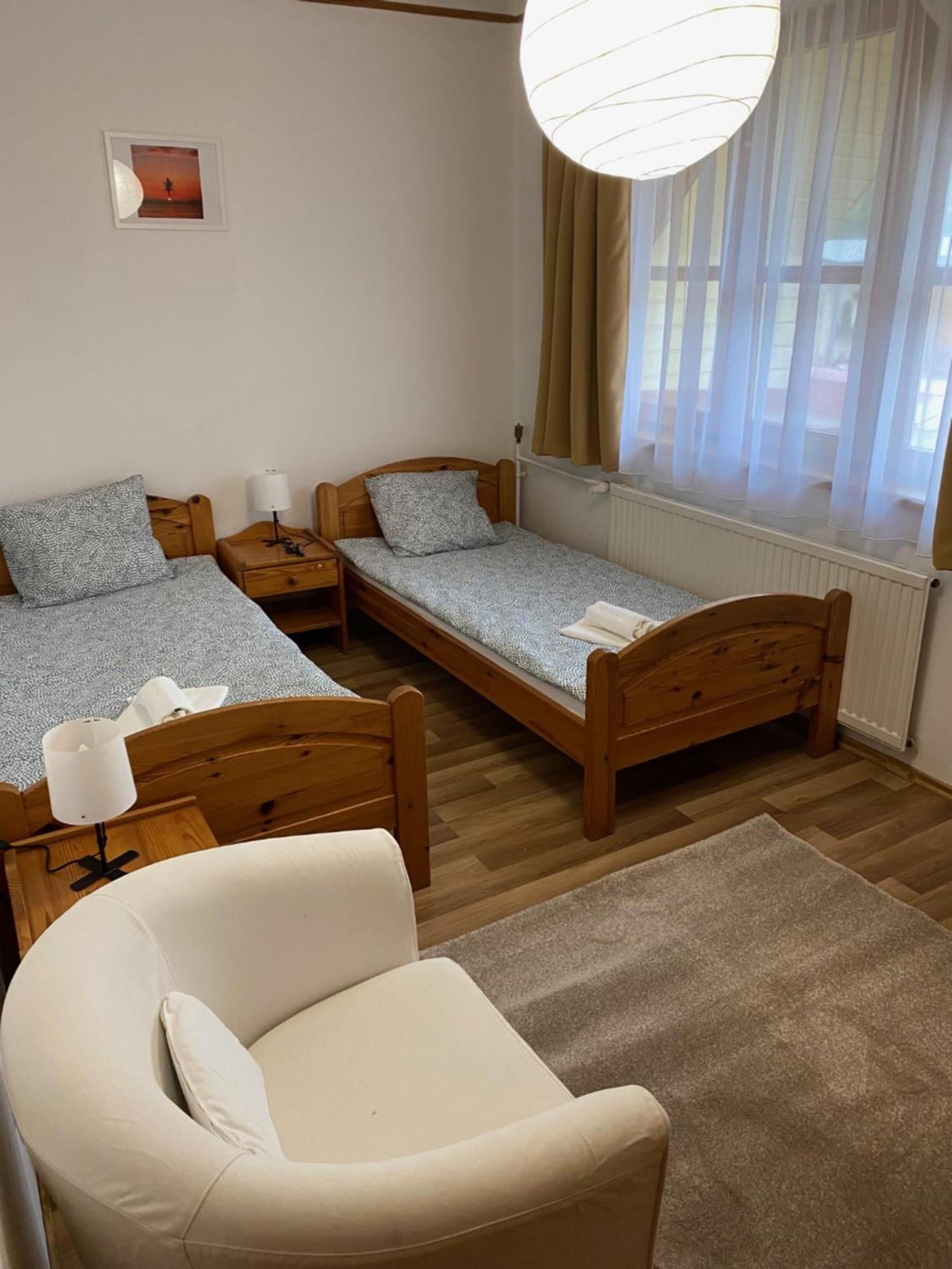 Global Apartmanhaz Vonyarcvashegy Bagian luar foto